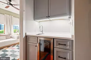 308 N 2nd St, Philadelphia, PA 19106 - Photo 29