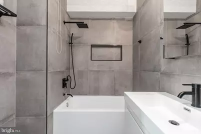 1733 Carpenter Street #D, Philadelphia, PA 19146 - Photo 27