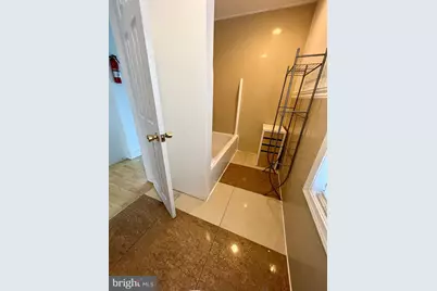 412 N 32nd Street, Philadelphia, PA 19104 - Photo 19