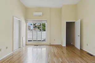 2036 Appletree St, Philadelphia, PA 19103 - Photo 31