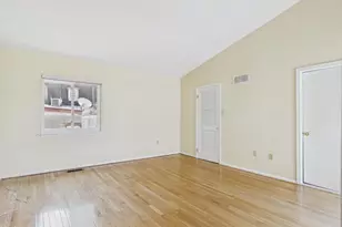 2036 Appletree St, Philadelphia, PA 19103 - Photo 29