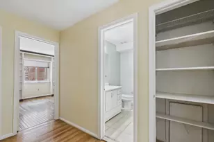 2036 Appletree St, Philadelphia, PA 19103 - Photo 25