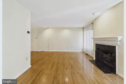 2036 Appletree Street, Philadelphia, PA 19103 - Photo 15