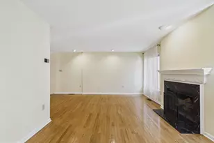 2036 Appletree St, Philadelphia, PA 19103 - Photo 15