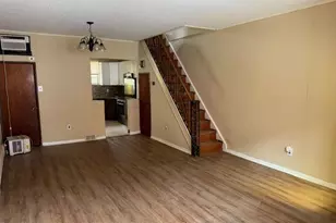 2425 S Rosewood St, Philadelphia, PA 19145 - Photo 3