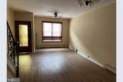 2425 S Rosewood Street, Philadelphia, PA 19145 - Photo 5