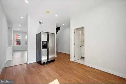 647 N 33rd Street, Philadelphia, PA 19104 - Photo 3