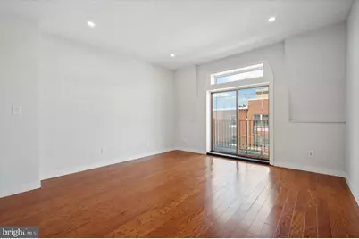 647 N 33rd Street, Philadelphia, PA 19104 - Photo 11