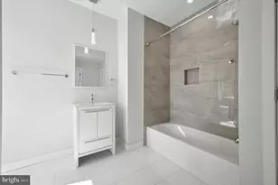 647 N 33rd St, Philadelphia, PA 19104 - Photo 7