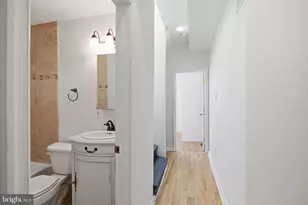 1717 Webster St, Philadelphia, PA 19146 - Photo 9