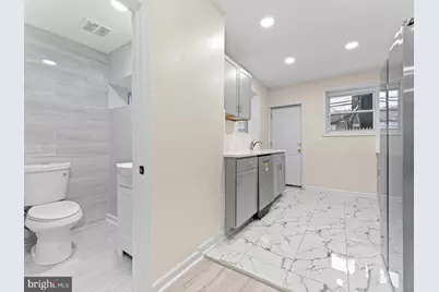2211 Pierce Street, Philadelphia, PA 19145 - Photo 9