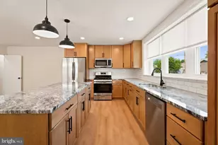 668 Renz St, Philadelphia, PA 19128 - Photo 3