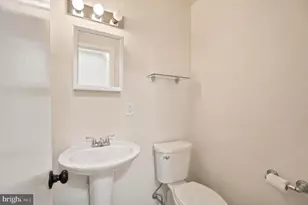 668 Renz St, Philadelphia, PA 19128 - Photo 11