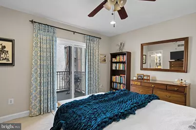 6 S Strawberry Street #10, Philadelphia, PA 19106 - Photo 15
