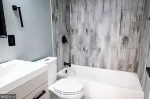 1239 N 19th St, Philadelphia, PA 19121 - Photo 29