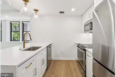 135 S 19th Street #309, Philadelphia, PA 19103 - Photo 7