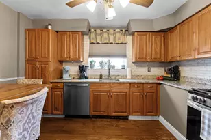 3670 Sussex Ln, Philadelphia, PA 19114 - Photo 5