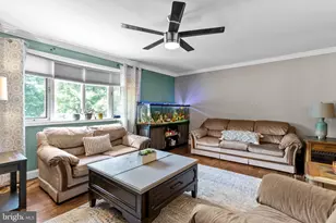 3670 Sussex Ln, Philadelphia, PA 19114 - Photo 11