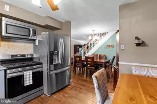 3670 Sussex Ln, Philadelphia, PA 19114 - Photo 7