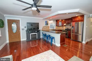 8734 Frontenac St, Philadelphia, PA 19152 - Photo 9