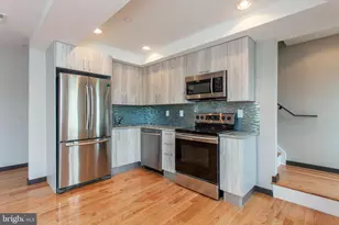 2553 Montrose St, Philadelphia, PA 19146 - Photo 5
