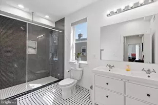 3024 Titan St, Philadelphia, PA 19146 - Photo 9