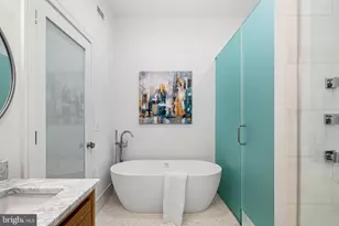 1104 Cypress St, Philadelphia, PA 19107 - Photo 25
