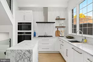 1104 Cypress St, Philadelphia, PA 19107 - Photo 7