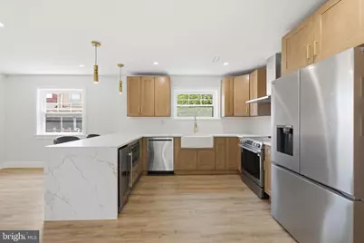 861 N 7th Street, Philadelphia, PA 19123 - Photo 9