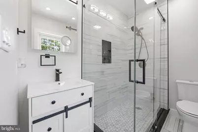861 N 7th Street, Philadelphia, PA 19123 - Photo 15