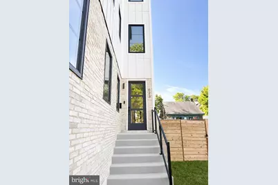 623 Crestview Road, Philadelphia, PA 19128 - Photo 3