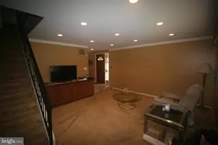 8513 Ferndale St, Philadelphia, PA 19111 - Photo 17