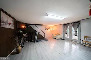 816 Kendrick St, Philadelphia, PA 19111 - Photo 25