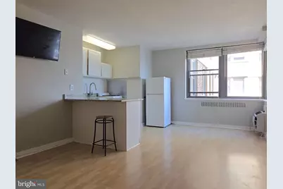 2601 Pennsylvania Avenue #827, Philadelphia, PA 19130 - Photo 1