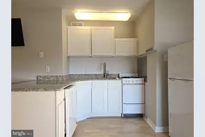 2601 Pennsylvania Avenue #827, Philadelphia, PA 19130 - Photo 3