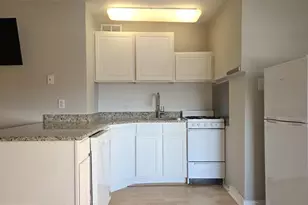 2601 Pennsylvania Ave, Philadelphia, PA 19130 - Photo 3