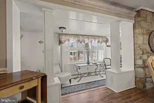 896 Pne Hl Rd, Philadelphia, PA 19115 - Photo 25