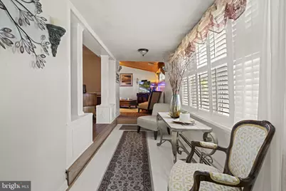 896 Pine Hill Rd, Philadelphia, PA 19115 - Photo 5
