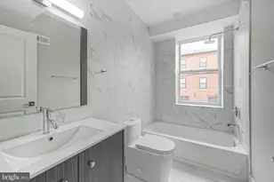 1070 N Front St, Philadelphia, PA 19123 - Photo 9
