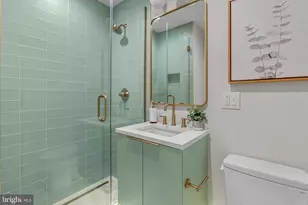 1100 Webster St, Philadelphia, PA 19147 - Photo 17