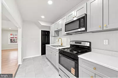 2605 S Robinson Street, Philadelphia, PA 19142 - Photo 9