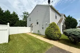 2091 Red Lion Rd, Philadelphia, PA 19115 - Photo 3