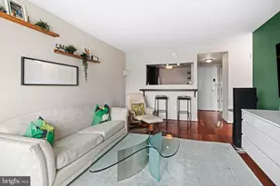 2001 Hamilton St, Philadelphia, PA 19130 - Photo 3