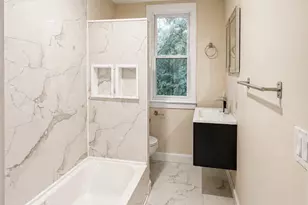 2534 Bonaffon St, Philadelphia, PA 19142 - Photo 15
