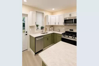 2534 Bonaffon Street, Philadelphia, PA 19142 - Photo 9