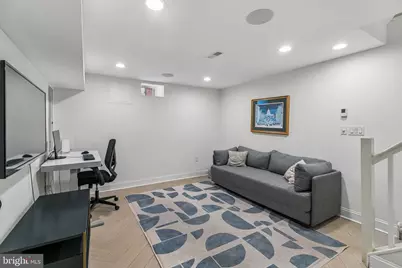 2045 Saint Albans Street, Philadelphia, PA 19146 - Photo 27