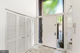 341 S 5th St, Philadelphia, PA 19106 - Photo 3