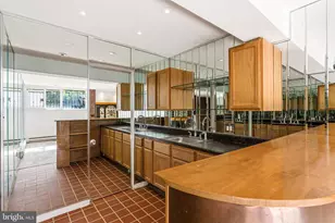 341 S 5th St, Philadelphia, PA 19106 - Photo 45