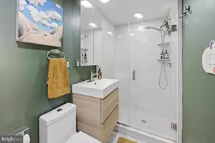 1108 Spruce St, Philadelphia, PA 19107 - Photo 23