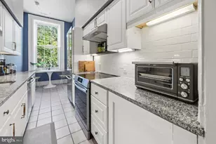 1108 Spruce St, Philadelphia, PA 19107 - Photo 17